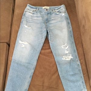 Abercrombie & Fitch girlfriend Jean high rise